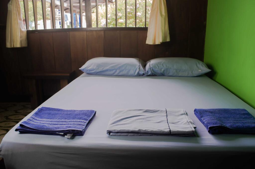 Hostel Casa De Las Palmas Tours Letícia Quarto foto
