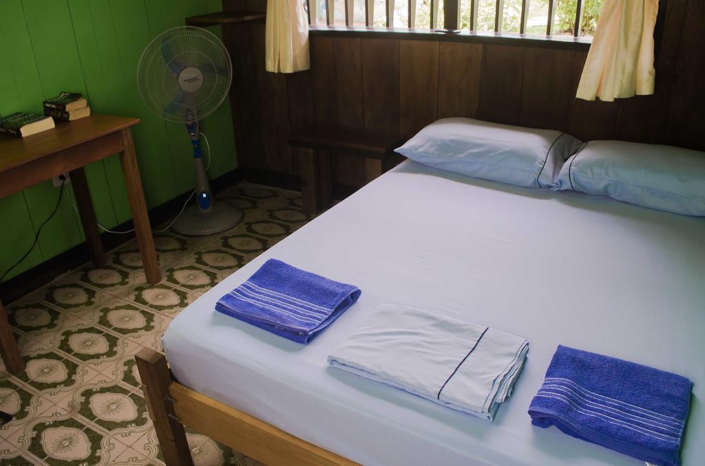 Hostel Casa De Las Palmas Tours Letícia Quarto foto